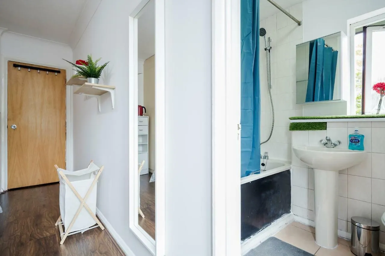 Donatello Rooms Tower Bridge London