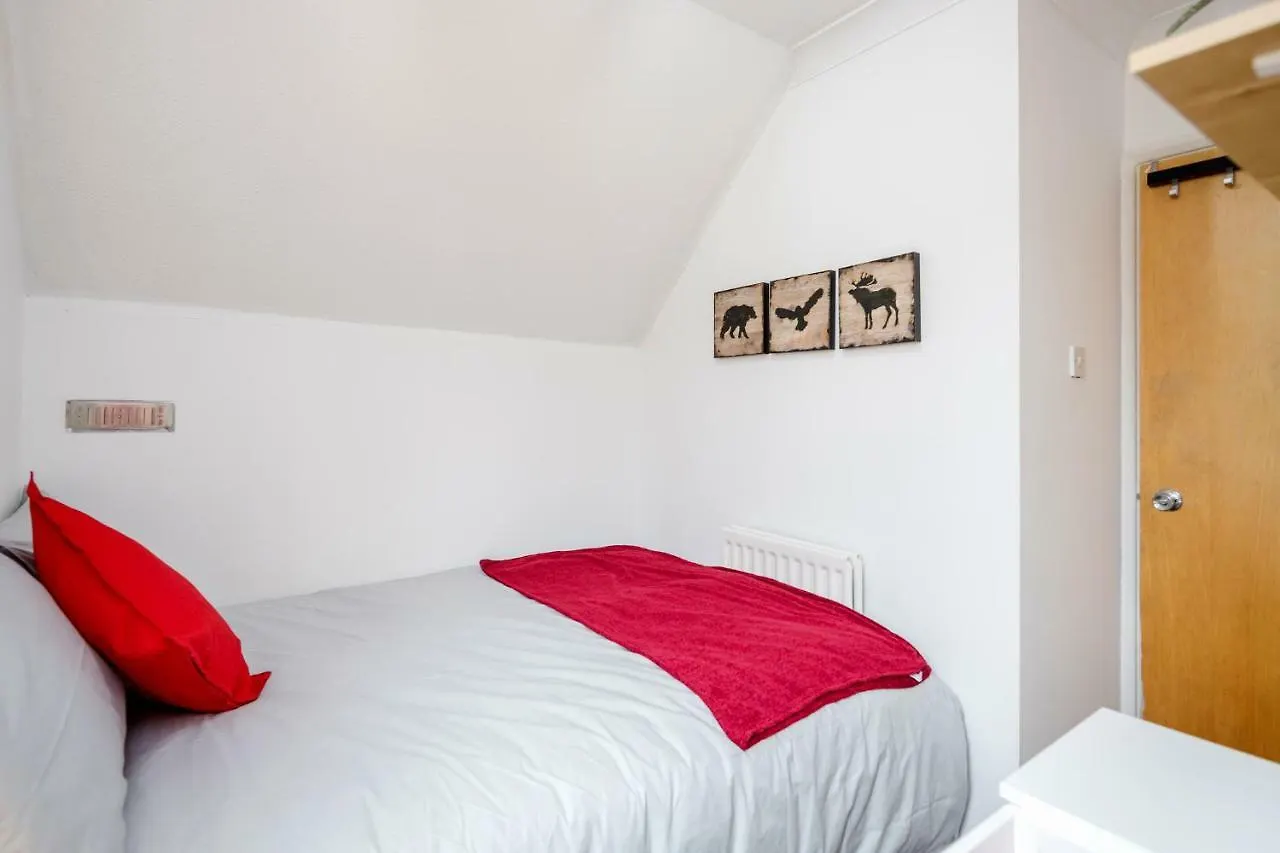 Donatello Rooms Tower Bridge London Guest house