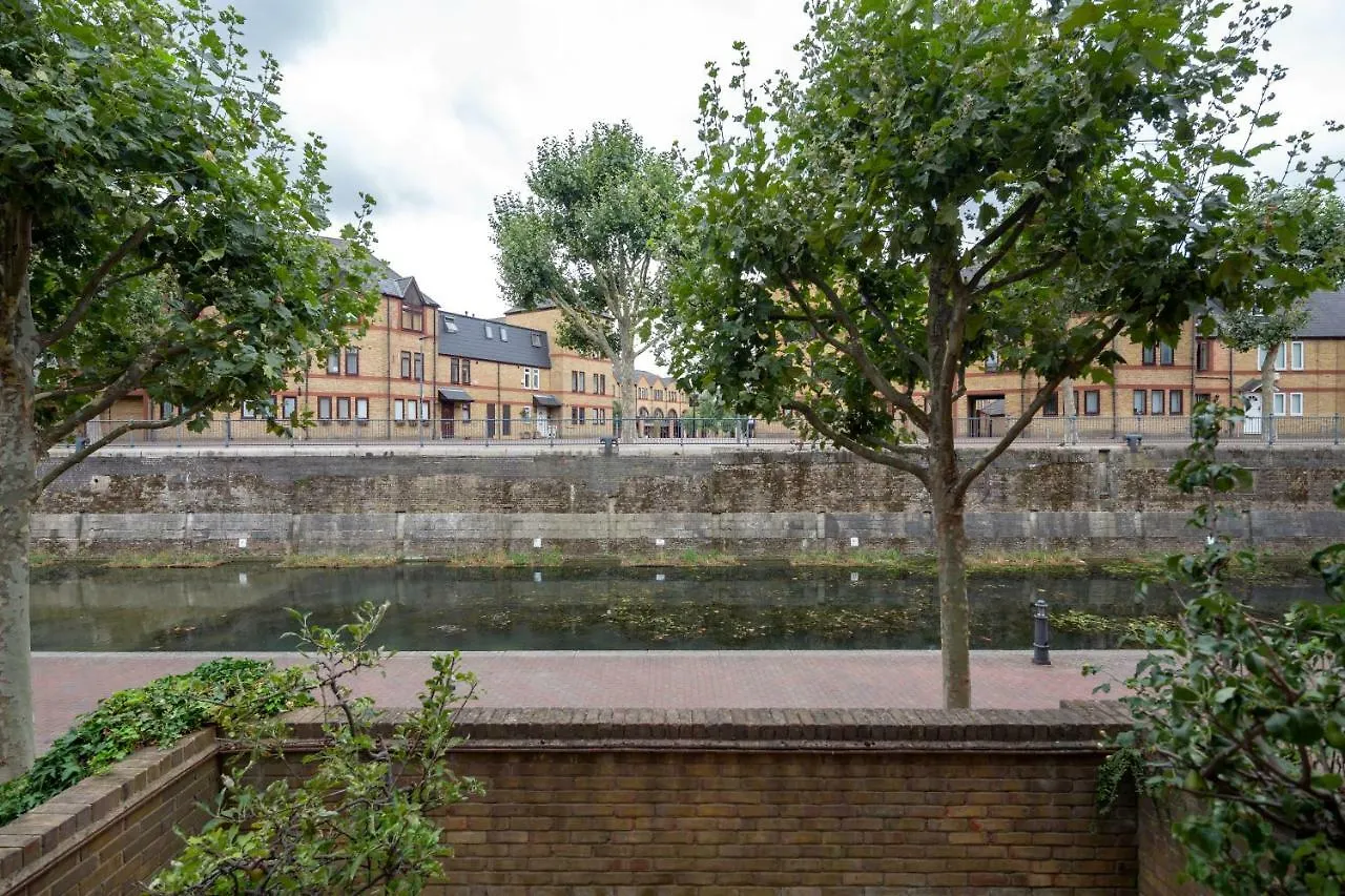 Donatello Rooms Tower Bridge London Guest house